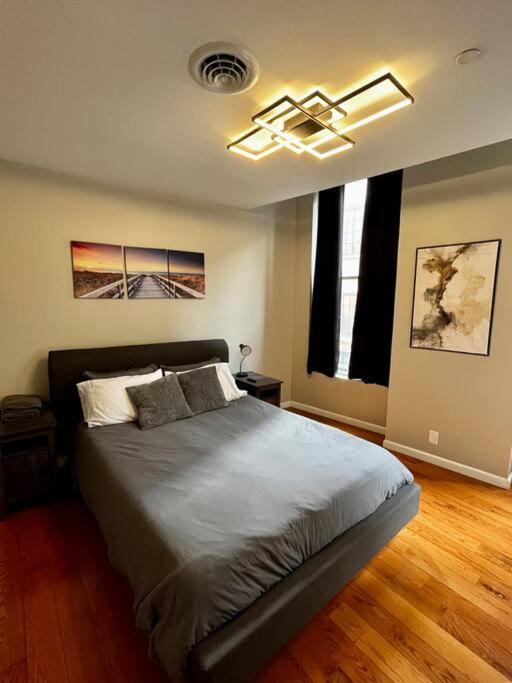Downtown Albany 2 Bedroom + Workstation @ The Mark Luaran gambar